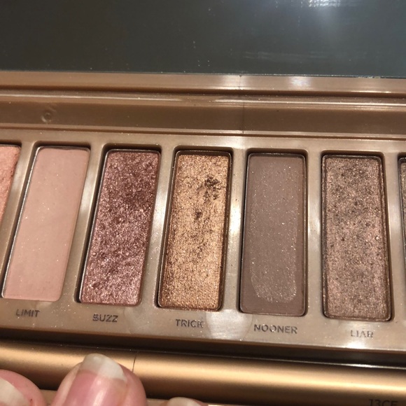 Urban Decay Naked 3 eyeshadow palette - Picture 7 of 7
